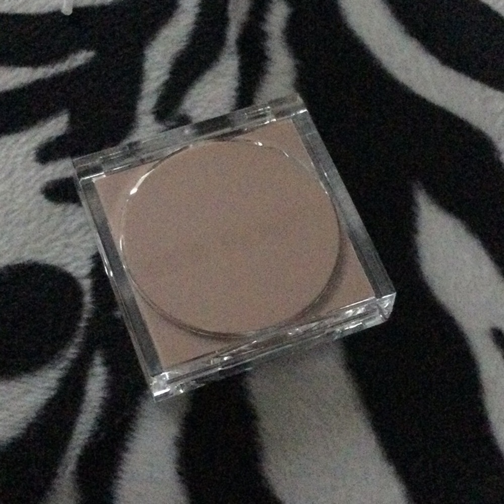 KKW new drip eyeshadow